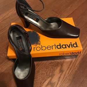 Brand never worn Robert David strap dress shoe.